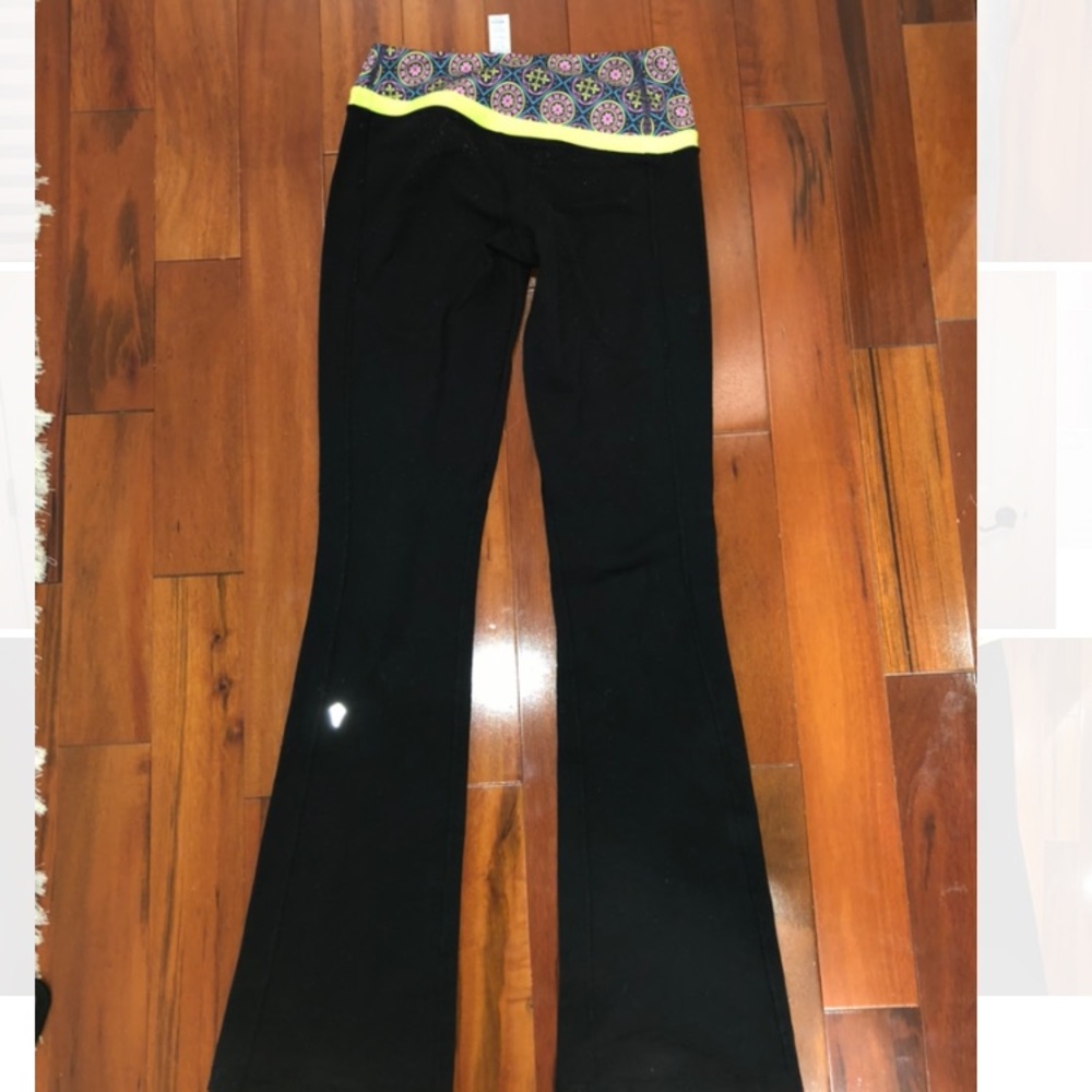 Iviva Workout pants - Picture 2 of 3